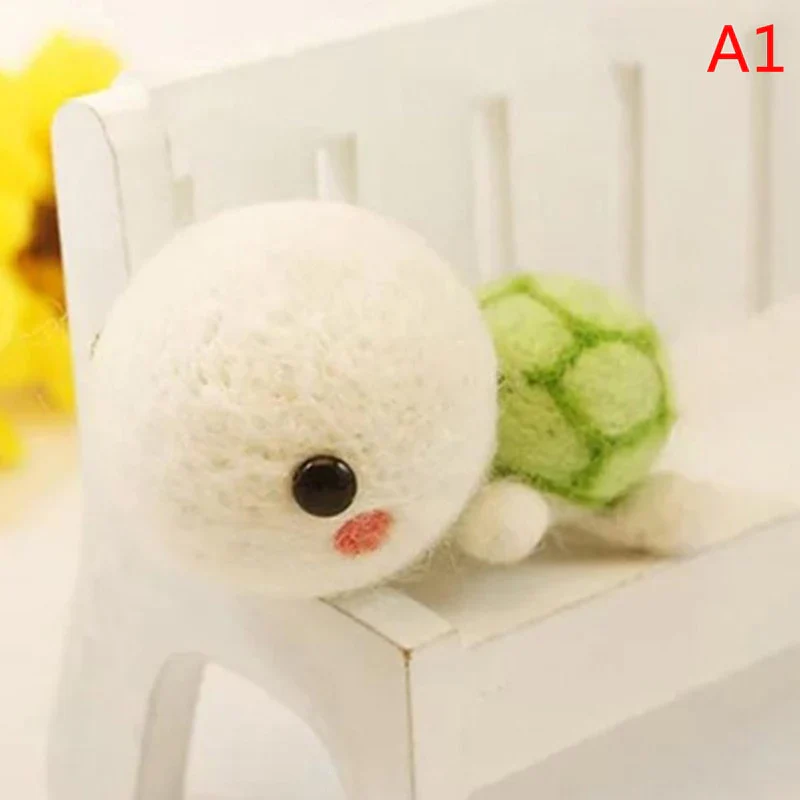 HULIANFU Non-Finished Felt Kit Cute Animal Collection Panda Squirrel Cat Penguin Doll Wool Felt Poked Kitting DIY Felting Materials - Deanwangkt