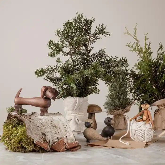 Kay Bojesen Dog, Walnut - H: 4.3