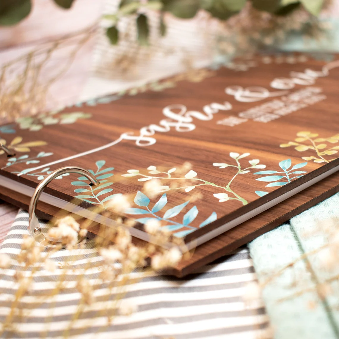 HULIANFU Wedding guest books Album,alternative unique guestbook,personalized guest book,green foliage eucalyptus,wooden guest book Gift - Deanwangkt