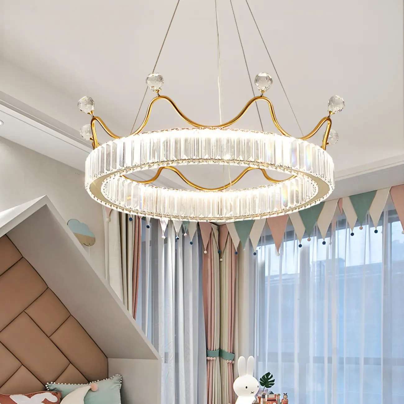 Elegant LED Golden Crown Shape Crystal Chandelier