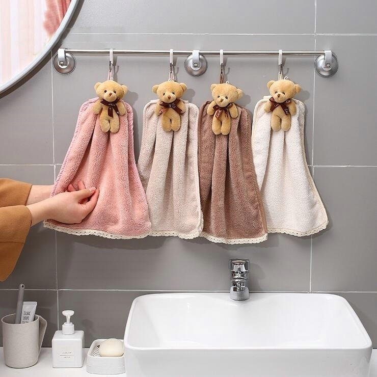 HULIANFU Quick-Dry Hand Towel Cute Bear Coral Fleece Holdable Kitchen Toilet Towel Absorbent Wipe Plush Hand Towel Bathroom Hanging Towel - Deanwangkt