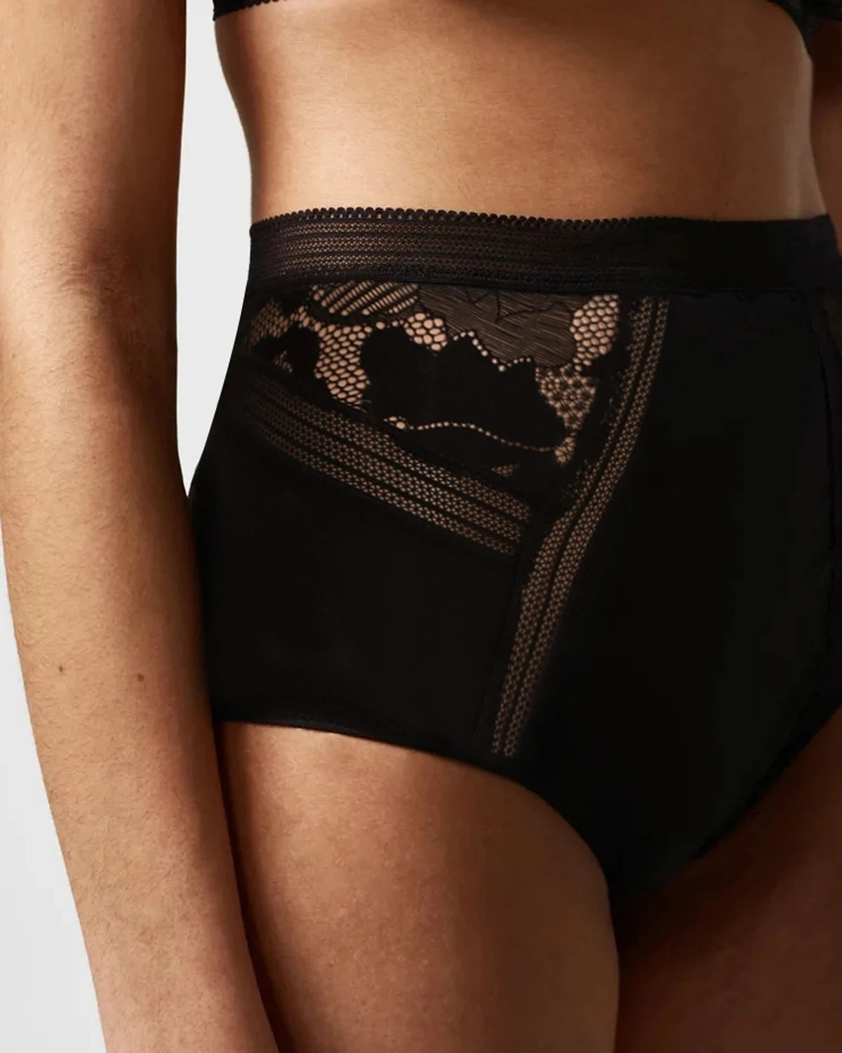 French sexy cutout lace triangle panties for women, 2-pack, cotton crotch, skin-friendly breathable high-stretch tummy-control briefs