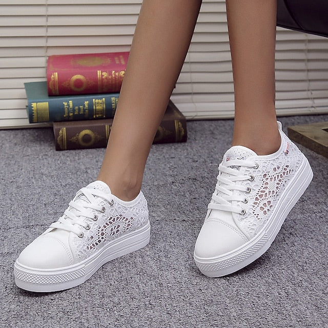 Women's Sneakers White Shoes Plus Size Canvas Shoes Outdoor Daily Wedding Sneakers Summer Flat Heel Round Toe Sporty Basic Casual Walking Shoes Lace Canvas Lace-up Solid Colored White - Deanwangkt