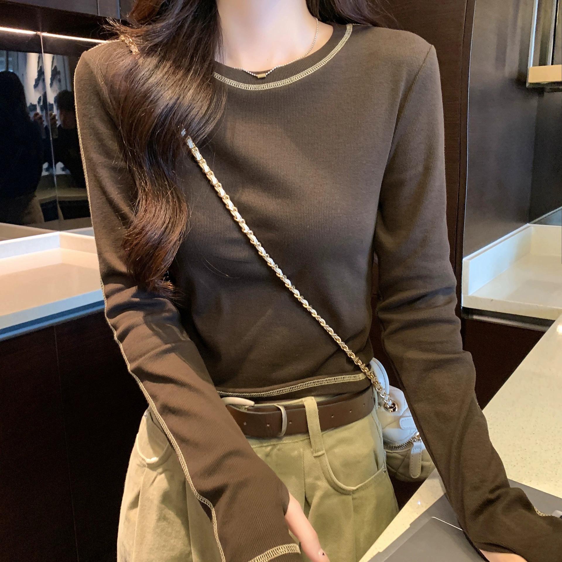Contrast Color Slim Fit Long Sleeve Crewneck Top