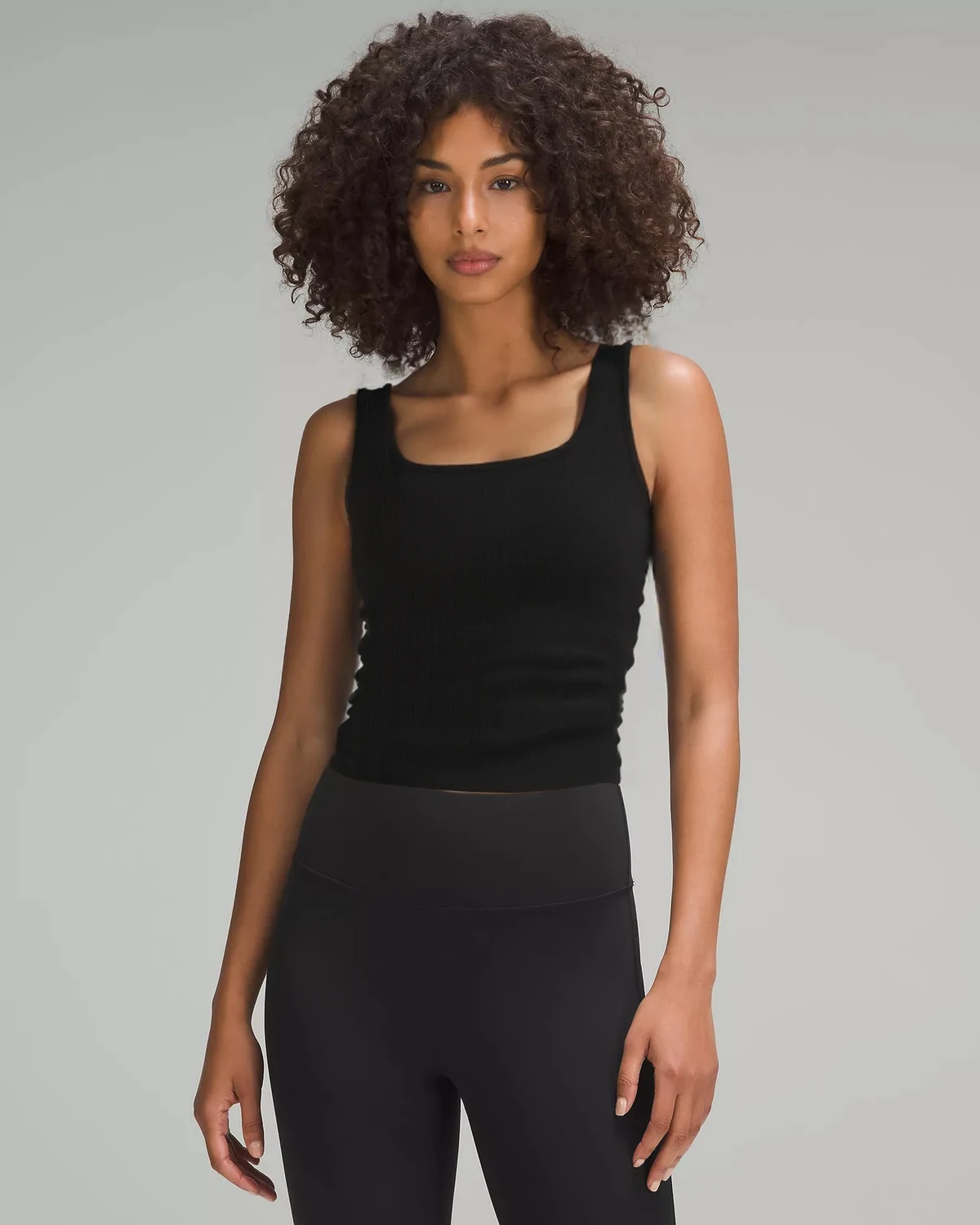 Seamless square-neck shockproof fitness yoga sports tank for women, 2-in-1 built-in bra underwear layering cami