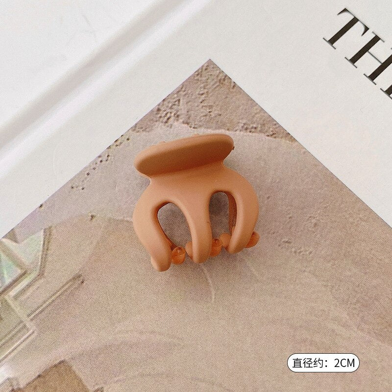 HULIANFU Sweet Solid Color Hair Clip for Women Girls Hair Claw Chic Barrettes Claw Crab Hairpins Styling Fashion Spring Hair Accessories - Deanwangkt