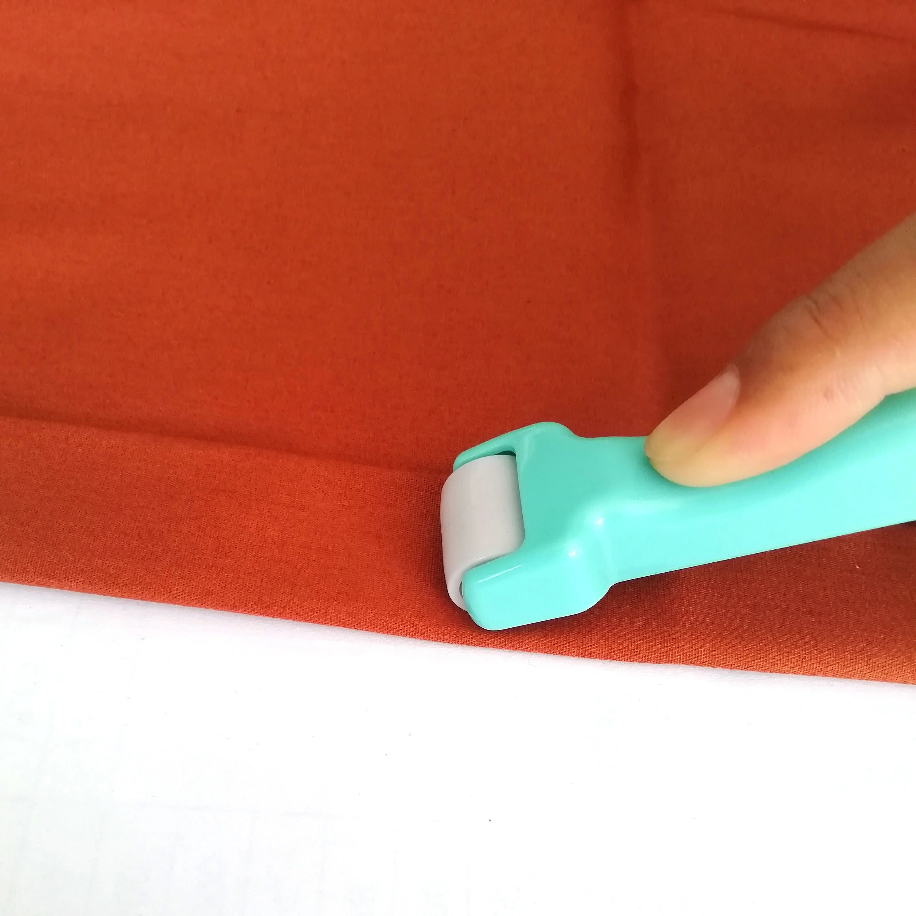 HULIANFU sewing tools Roll & Press  Clover to quickly press seams that won't pull, stress, or distort fabric roller pusher Squeegee wheel - Deanwangkt