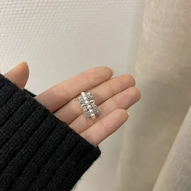 hulianfu Fashion Design Korean Delicate Zircon Butterfly Clip Earrings Women Elegant Pearl No Piercing Cartilage Ear Jewelry - Deanwangkt