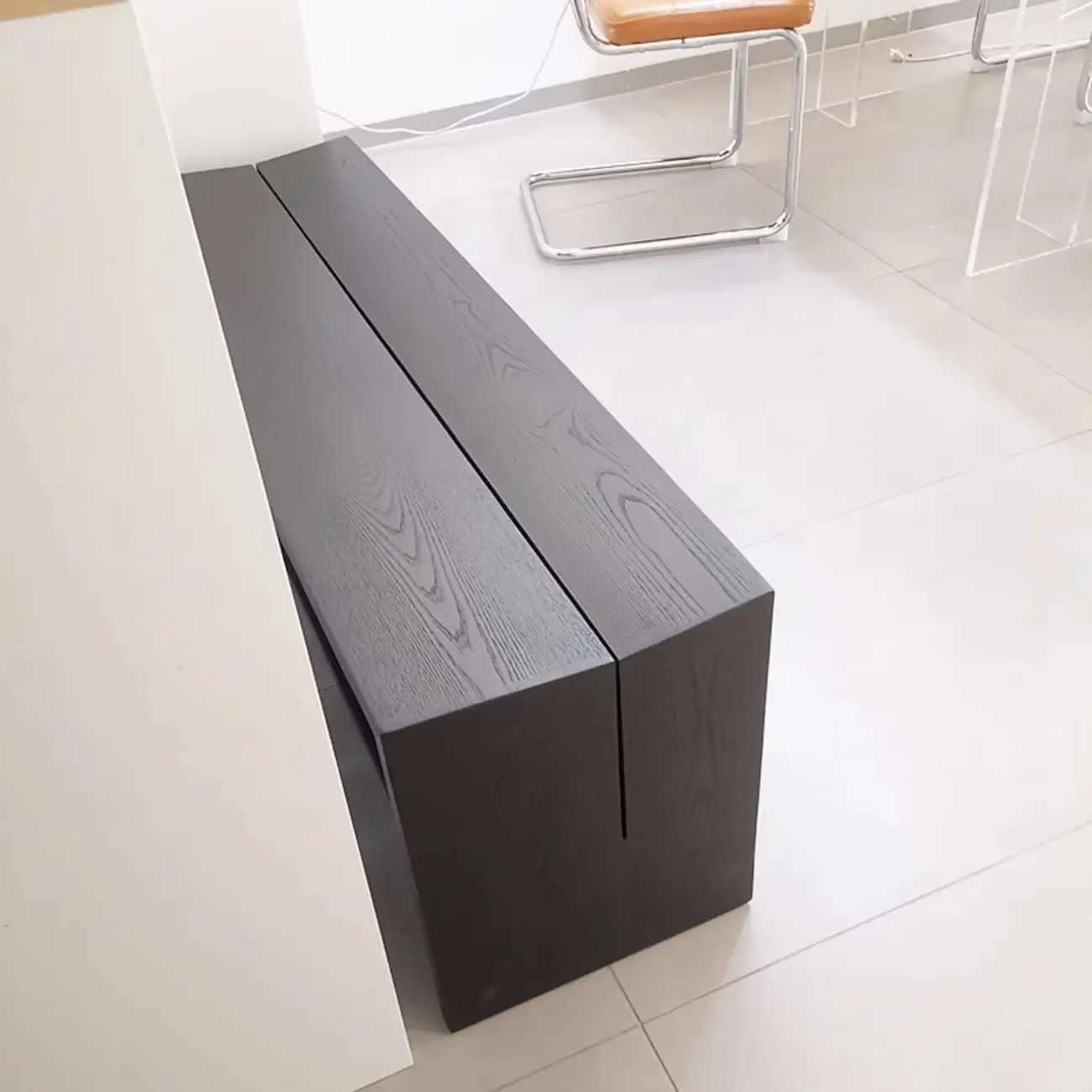 Scandinavian Solid Wood Curved Entryway Bench in Black