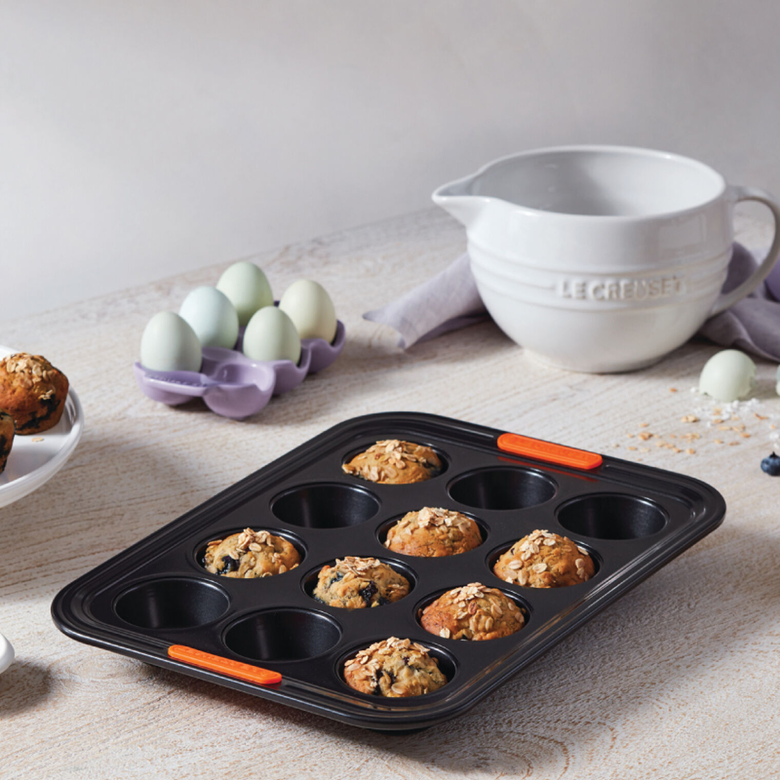 Non-stick Metal Bakeware 12-Cup Muffin Pan