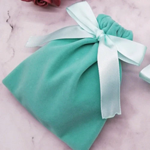 HULIANFU Velvet Gift Bags Jewelry Ribbon Sack 7x9cm 10x12cm 12x15cm pack of 50 Eyelashes Makeup Lipstick Drawstring Pouches - Deanwangkt