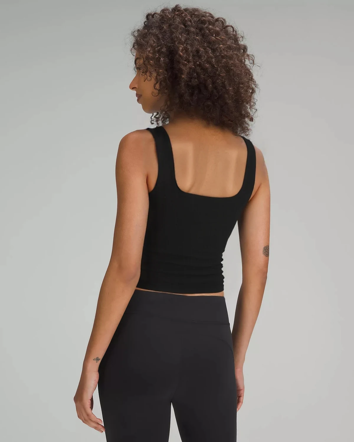 Seamless square-neck shockproof fitness yoga sports tank for women, 2-in-1 built-in bra underwear layering cami