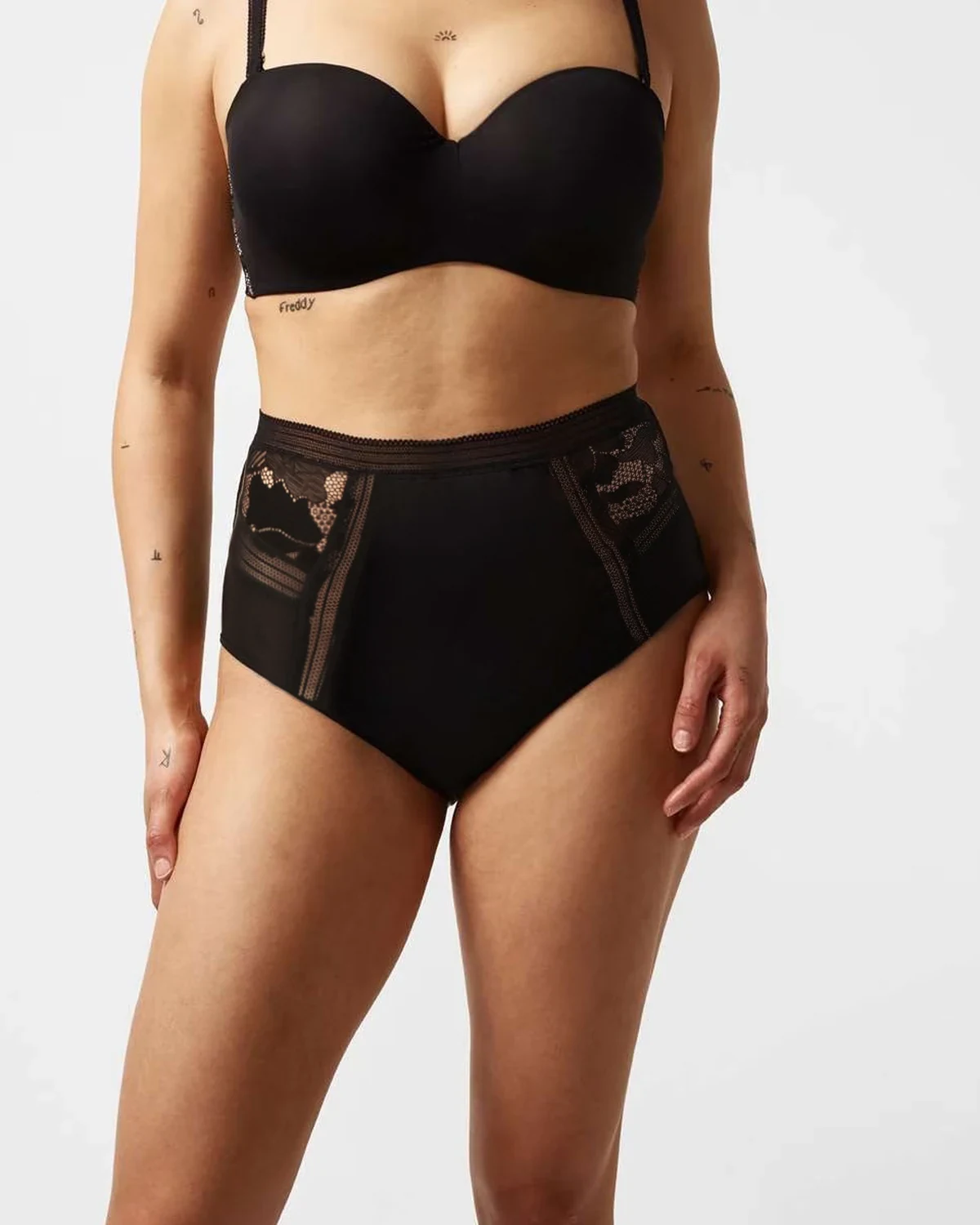 French sexy cutout lace triangle panties for women, 2-pack, cotton crotch, skin-friendly breathable high-stretch tummy-control briefs