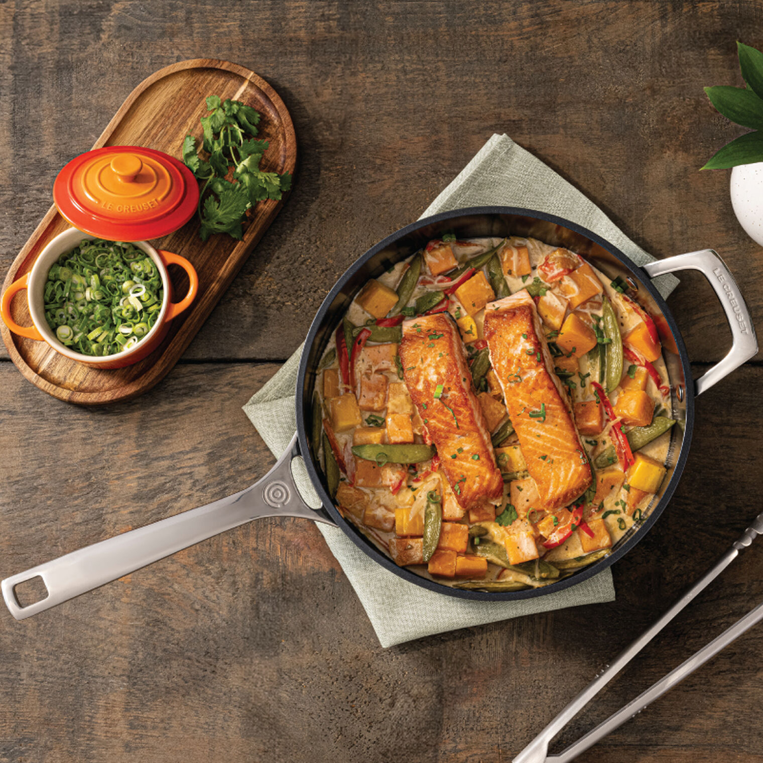 Essential Non-stick Ceramic Sauté Pan with Glass Lid