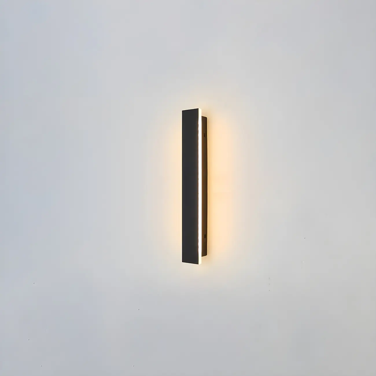 Modern Metal Black Linear LED Outdoor Wall Light