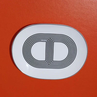 HULIANFU Runway Style Bone China Snack Plate Ceramic European Style Western Condiment Dish Tableware Set Oval Shaped Rallye Plates - Deanwangkt