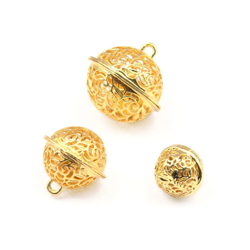HULIANFU 2026  5Pcs Hollow Metal Jingle Bells Christmas Tree Decoration Family Craft Ornaments DIY Handmade Earrings Accessories Material - Deanwangkt