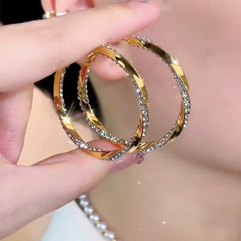 Diamond ring earrings  new trendy light luxury atmosphere exaggerated earrings ear buckles women's high-end silver needle earrings - Deanwangkt