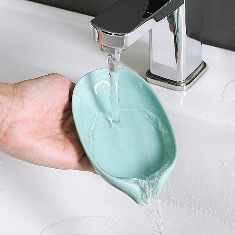 HULIANFU Leaf Shape Soap Box Drain Soap Holder Bathroom Accessories Suction Cup Soap Dish Tray Soap Dish for Bathroom Soap Container - Deanwangkt