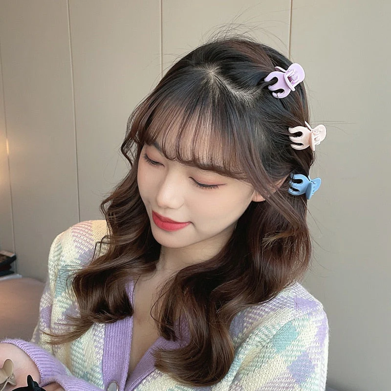 HULIANFU Sweet Solid Color Hair Clip for Women Girls Hair Claw Chic Barrettes Claw Crab Hairpins Styling Fashion Spring Hair Accessories - Deanwangkt