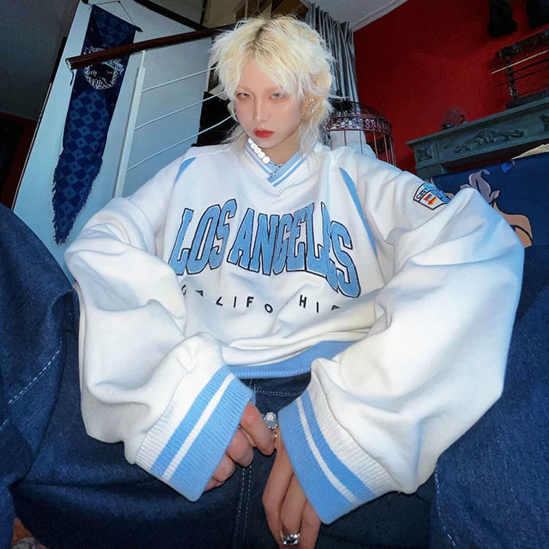 Green Vintage Letters Embroidered Crewneck Sweatshirt Women Winter Tops Oversized Girls Streetwear New Korean Fashion Pullovers - Deanwangkt