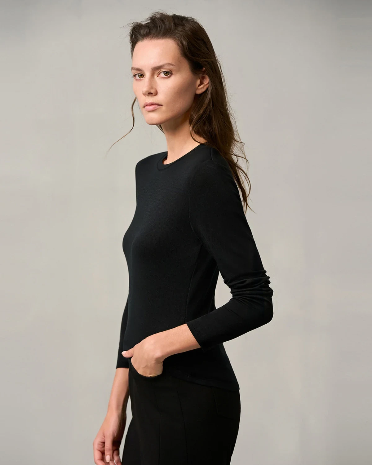 Fall/Winter Fashionable Versatile Modal Merino Wool Blend Crewneck Base Layer Top for Women, Lightweight Warm Long-Sleeve Shirt