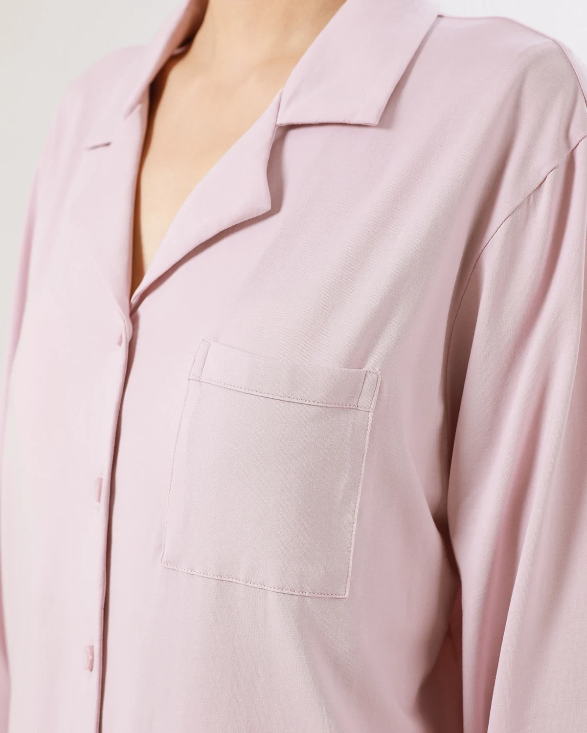 Couple-style loungewear for men and women in Lyocell Tencel and combed cotton with lapel collar, pajama set with built-in cups and pants, postpartum homewear
