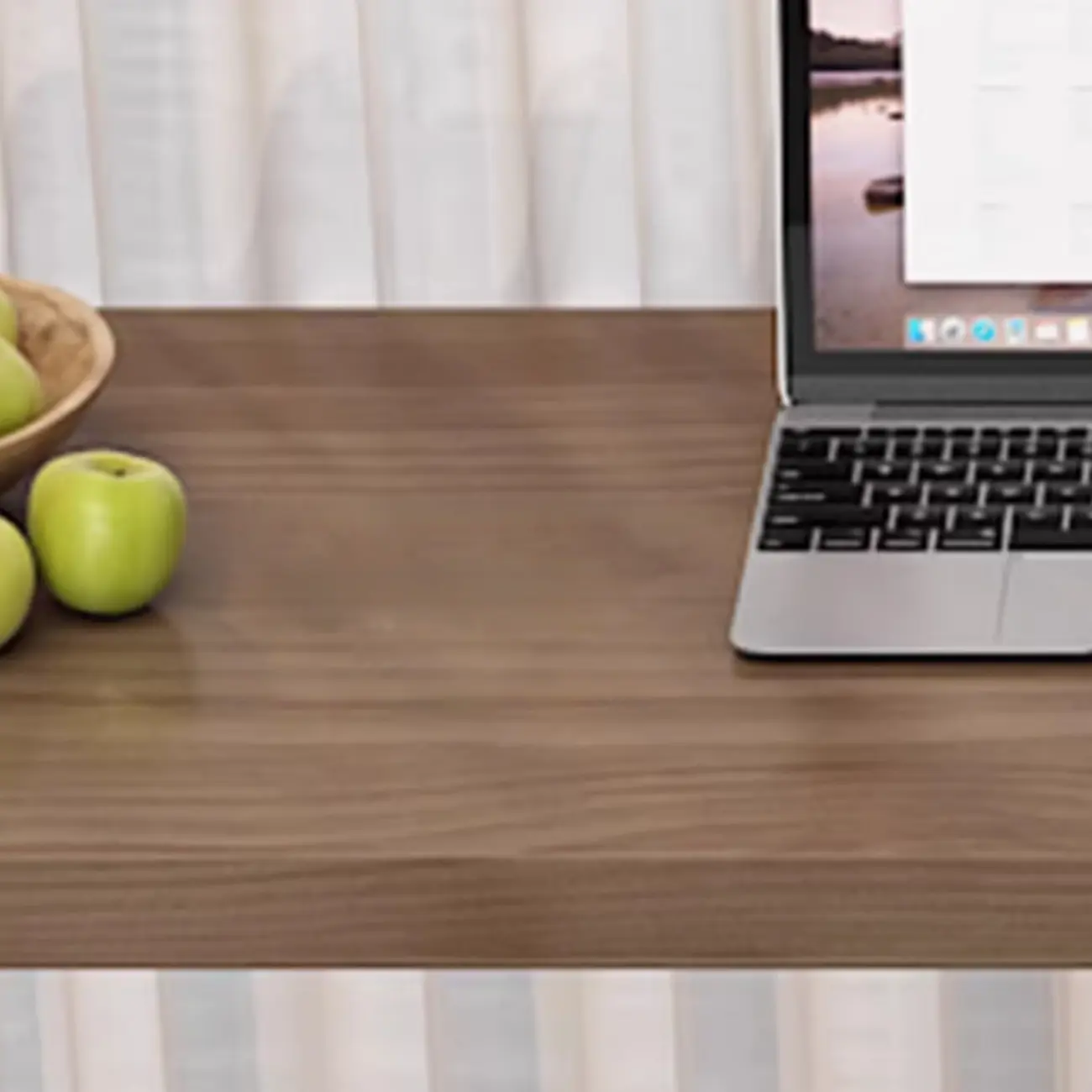 Smooth Brown Wooden Free Foam Bar Tables