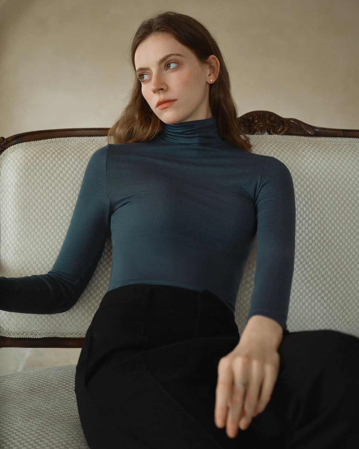 Wool-Blend Heat-Locking Warm Turtleneck Long-Sleeve Base Layer for Women, Lightweight Versatile Slim-Fit Stretchy Soft Inner Top