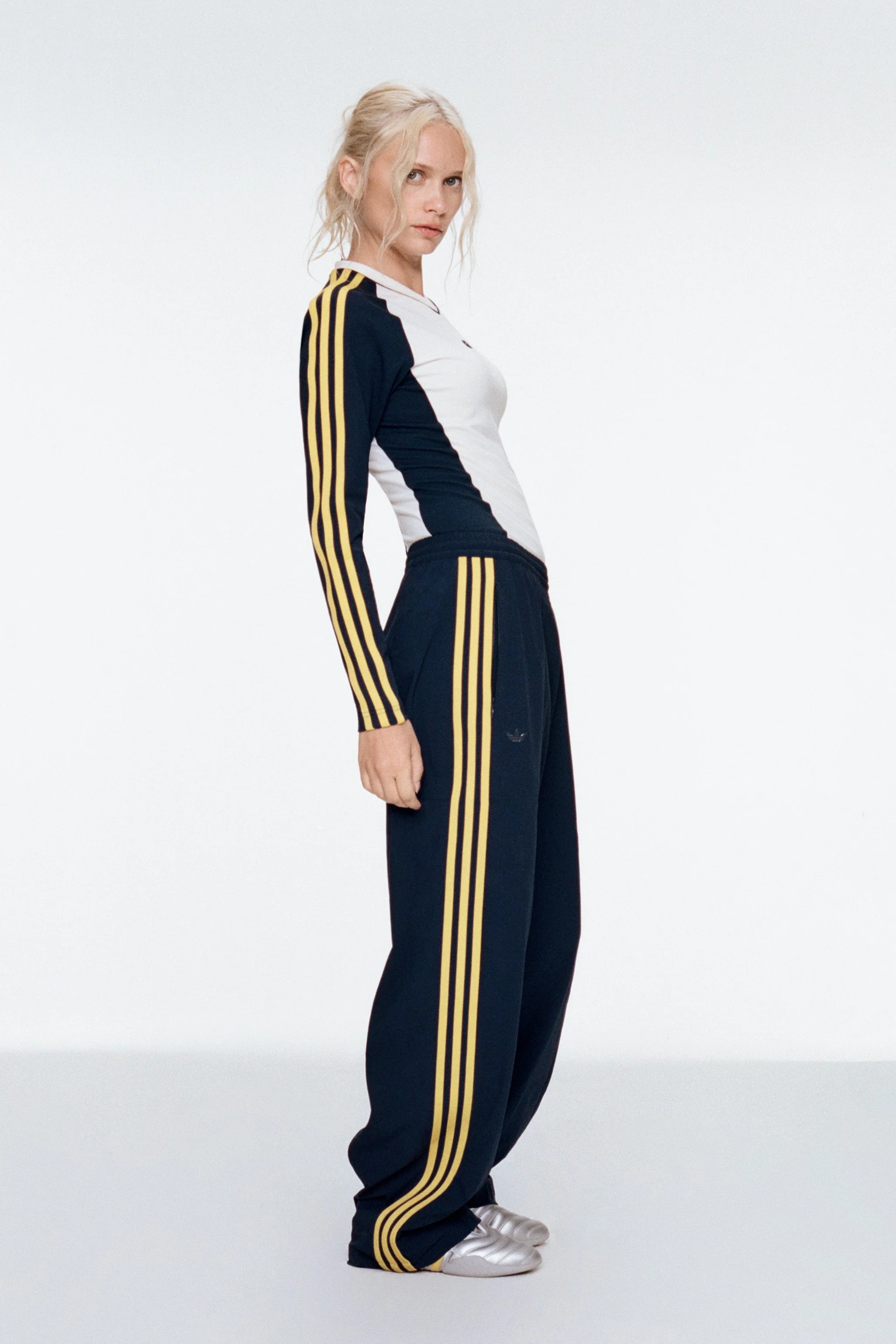 ADIDAS TRACK PANT - NAVY