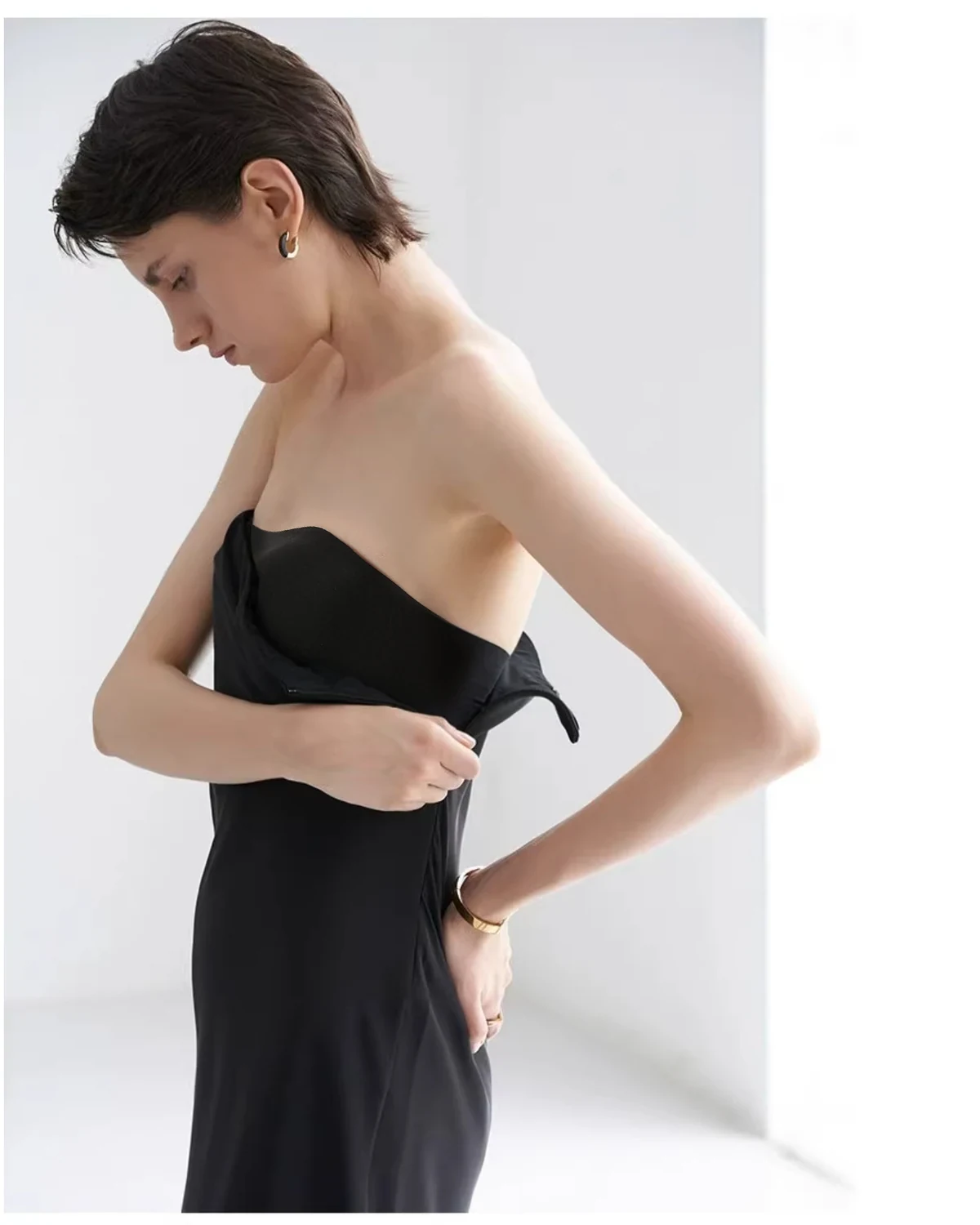 Mulberry silk and modal blend smooth seamless added coverage bandeau for women, one-piece tube top, silk bra with U-back design