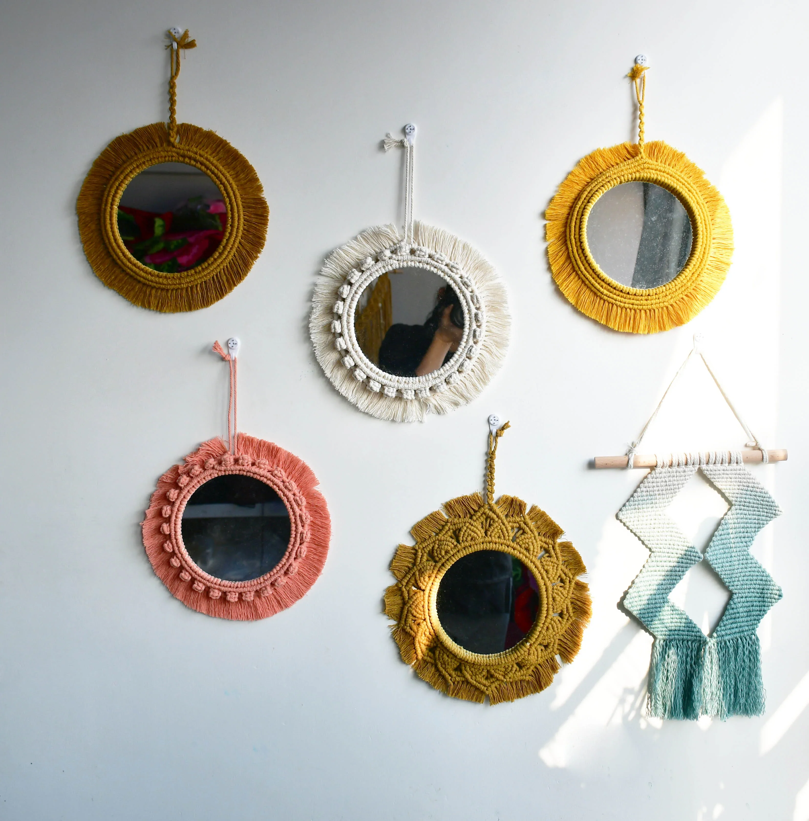 HULIANFU New arrival handmade macrame taperstry with mirror taperstry mirror wall hanging mirror Bohemian mirror - Deanwangkt