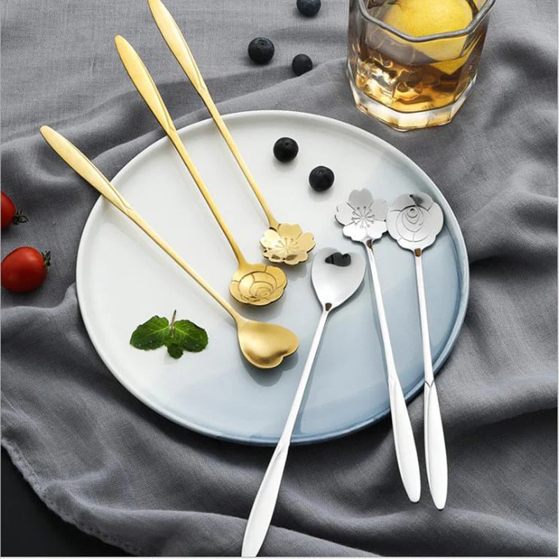 HULIANFU Tea Coffee Mixing Spoon Gold Spoon Long Handle Dessert Stainless Steel Vintage Teaspoons Drink Tableware Flowers Design 1PCS - Deanwangkt
