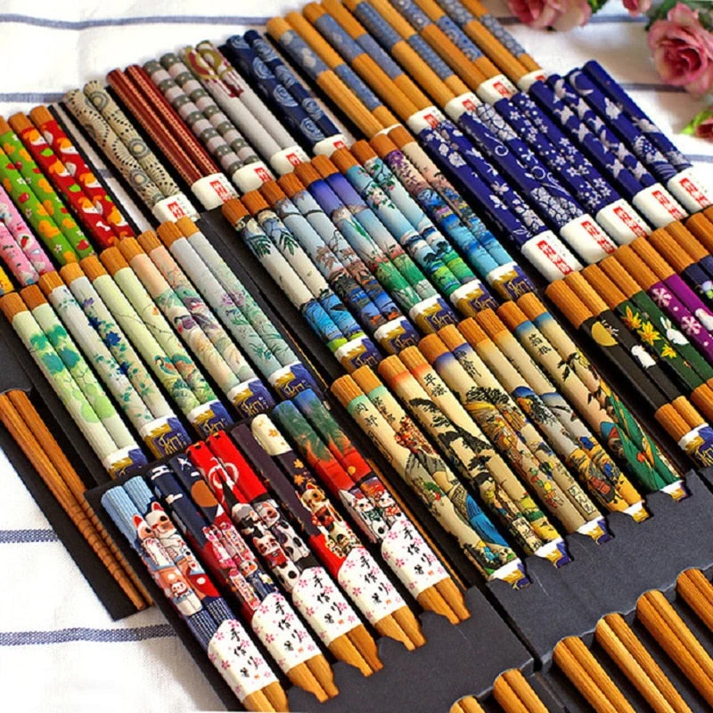 HULIANFU Reusable 5 Pair Set Handmade Bamboo Japanese Natural Wood Chopsticks Sushi Food Cat Flower Multi color Wooden Chop sticks - Deanwangkt
