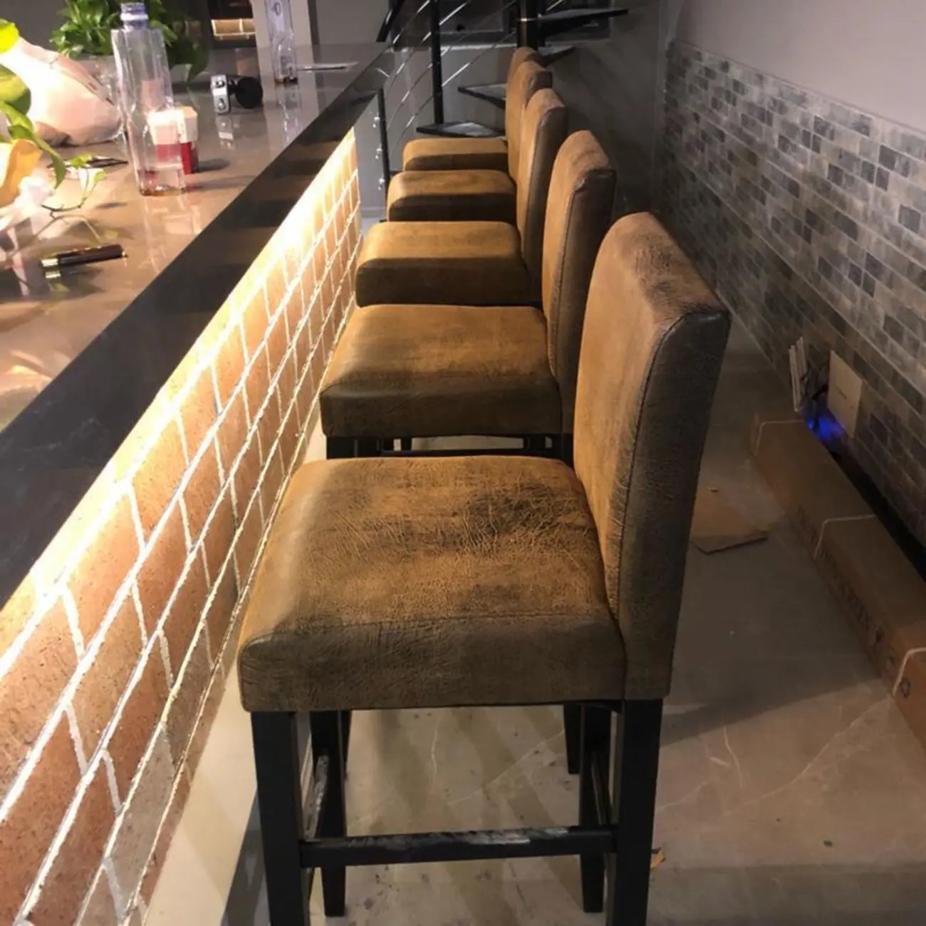 Traditional Wood Leather Upholstered Bar Height Stool