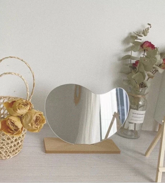 HULIANFU Korean style Makeup Mirror Ins Irregular Acrylic Decorative Mirror Wooden Base Cosmetic de maquillaje Beauty Tools Dropshipping - Deanwangkt