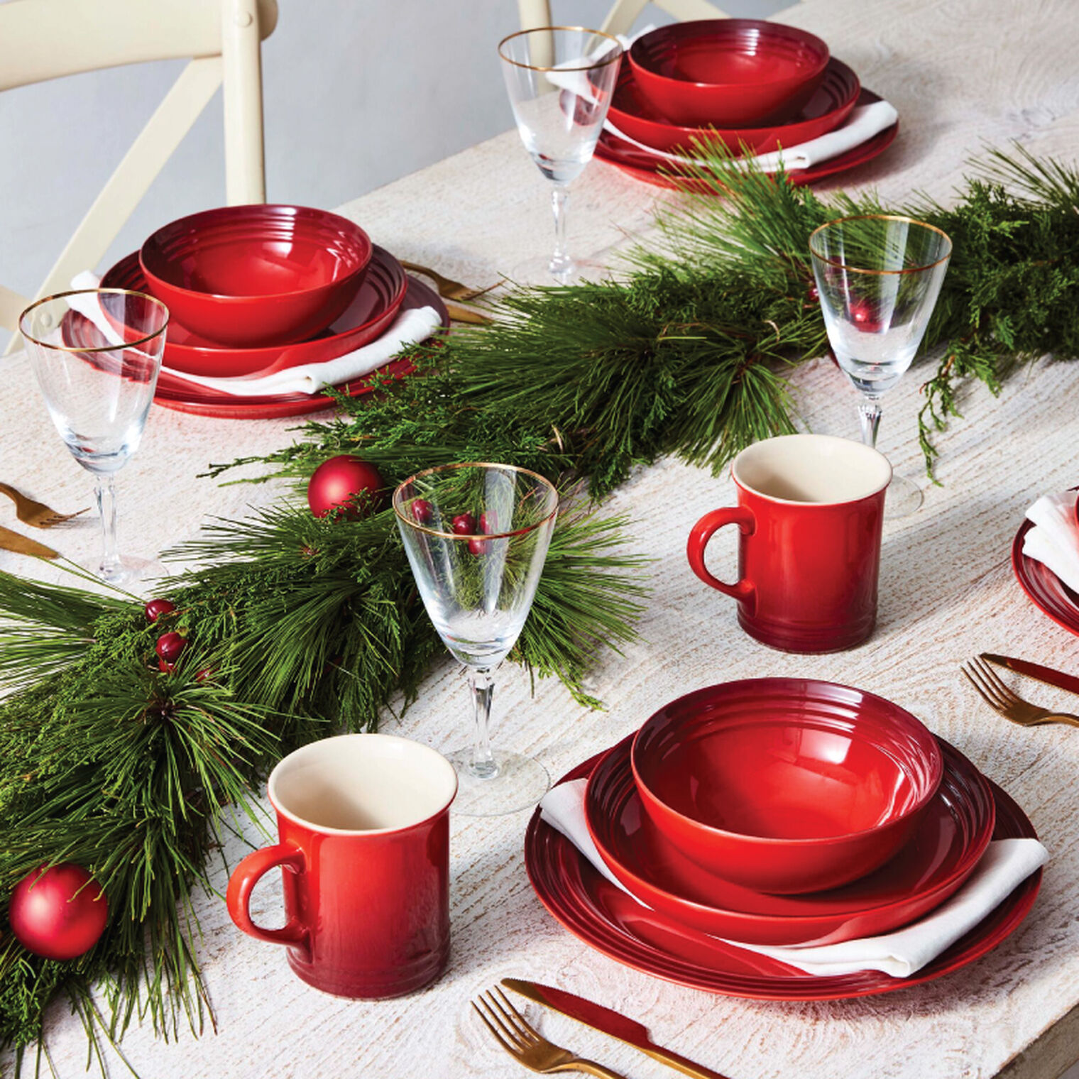 Vancouver 16-Piece Dinnerware Set