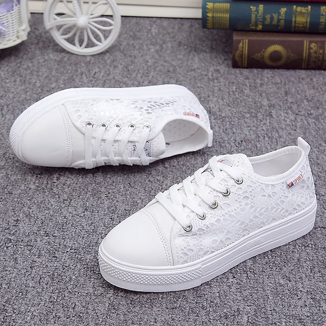Women's Sneakers White Shoes Plus Size Canvas Shoes Outdoor Daily Wedding Sneakers Summer Flat Heel Round Toe Sporty Basic Casual Walking Shoes Lace Canvas Lace-up Solid Colored White - Deanwangkt