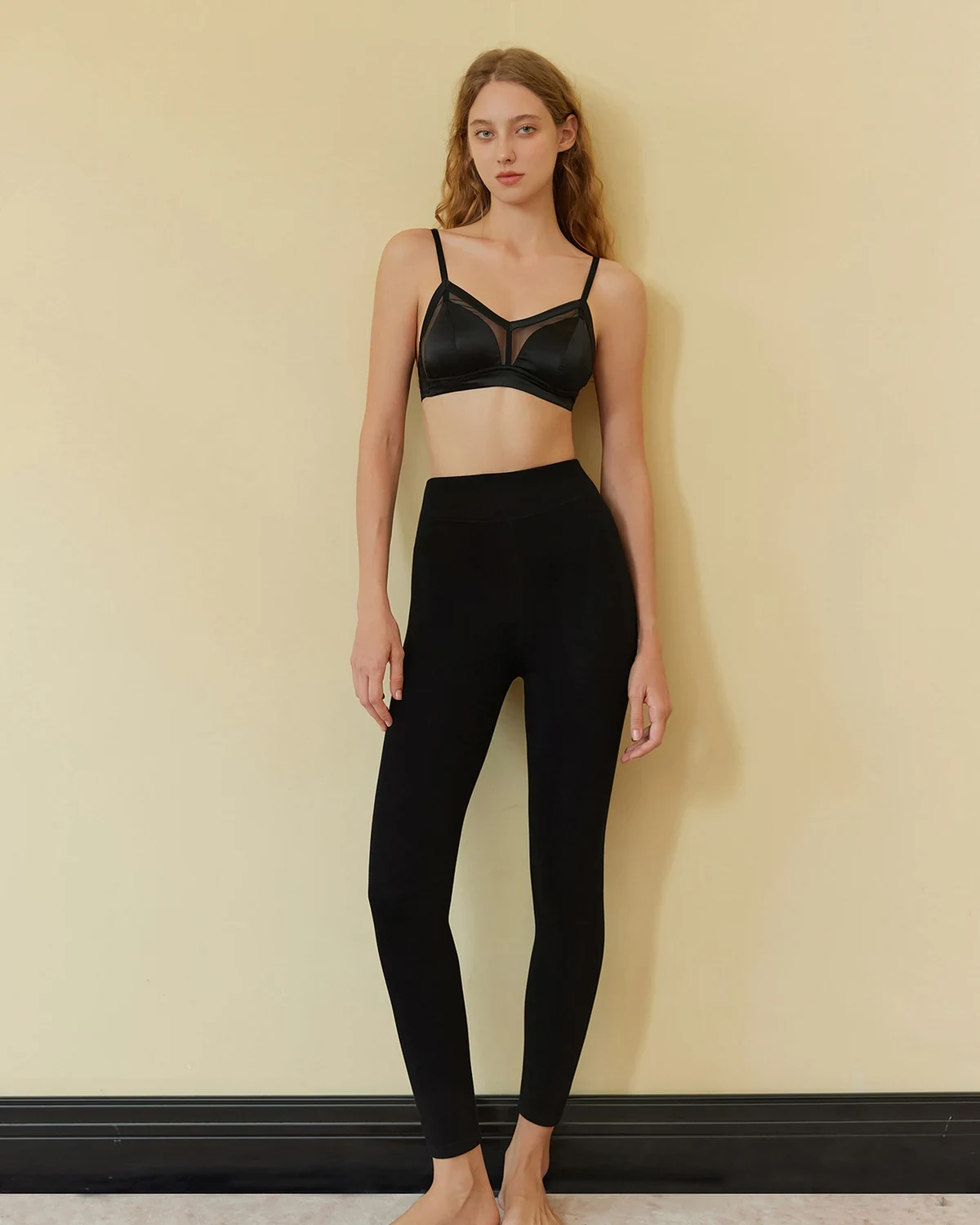 Autumn and Winter 300D High-Waist silky-soft Skin-Moisturizing Leggings for Women, Tummy-Control Thickened Fleece-Lined Thermal Stirrup Cropped Tights
