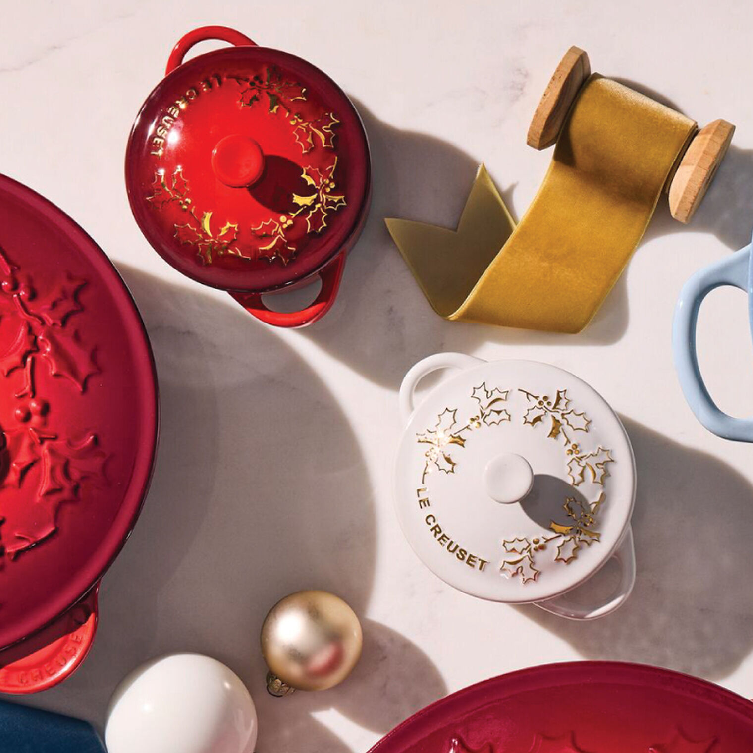 Holly Collection Gold Applique Mini Round Cocotte