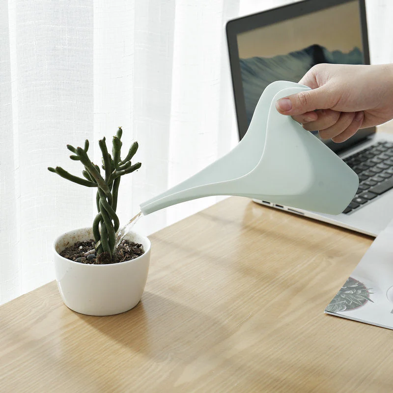HULIANFU Plastic pouring water bottle with pointed mouth and long mouth Home flower potted watering watering can gardening watering tool - Deanwangkt