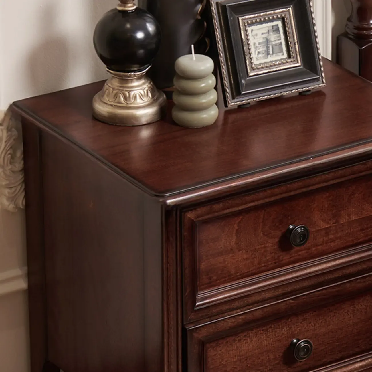 Traditional Cherry Bedside Table with 2 Drawers