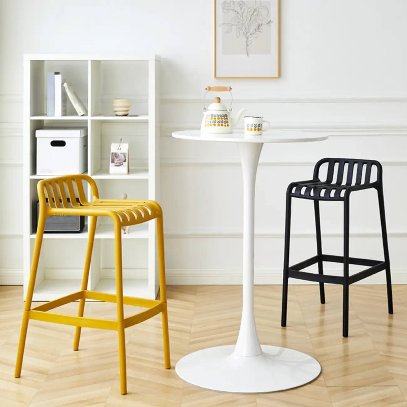 Minimalist Plastic Counter Bar Stool Outdoor Indoor