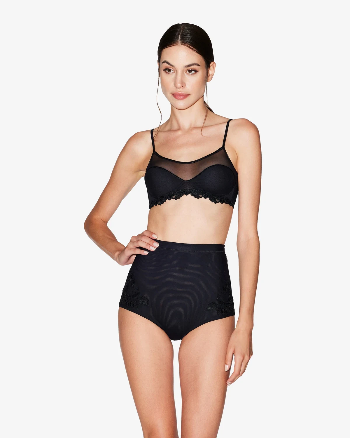 Hollow Embroidered Thin Women's Bra, Breathable Mesh Wire-Free Camisole-Style Minimizer Push-Up Bra