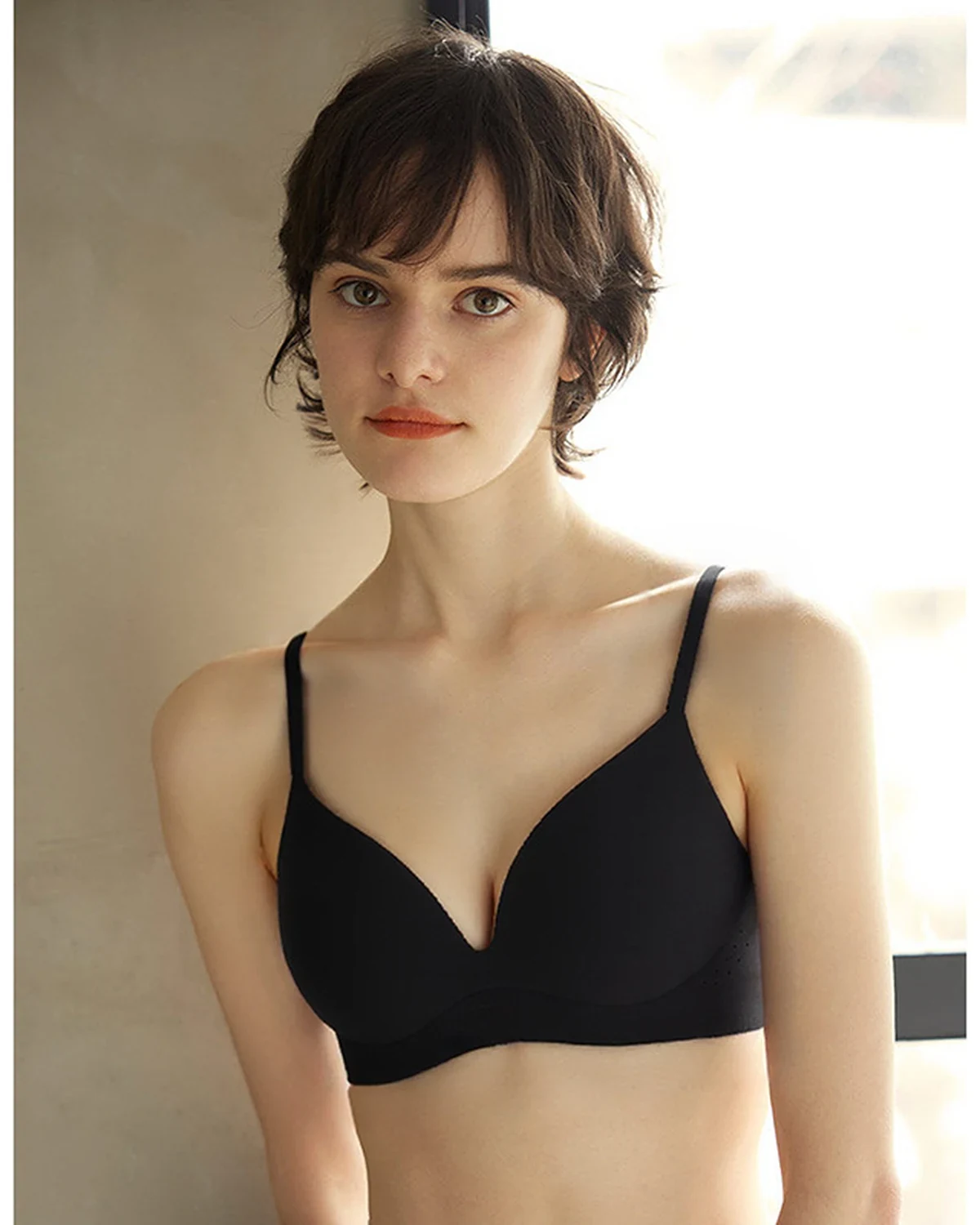 Small-Bust Enhancing Peach-Cup Soft-Support Wireless Gather Thick-Cup Bra for Women, Seamless Underwear with Side-Smoothing Beauty Back