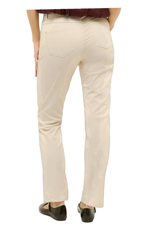Baumwollhose mit Coloured-Denim – Detail der Tasche
