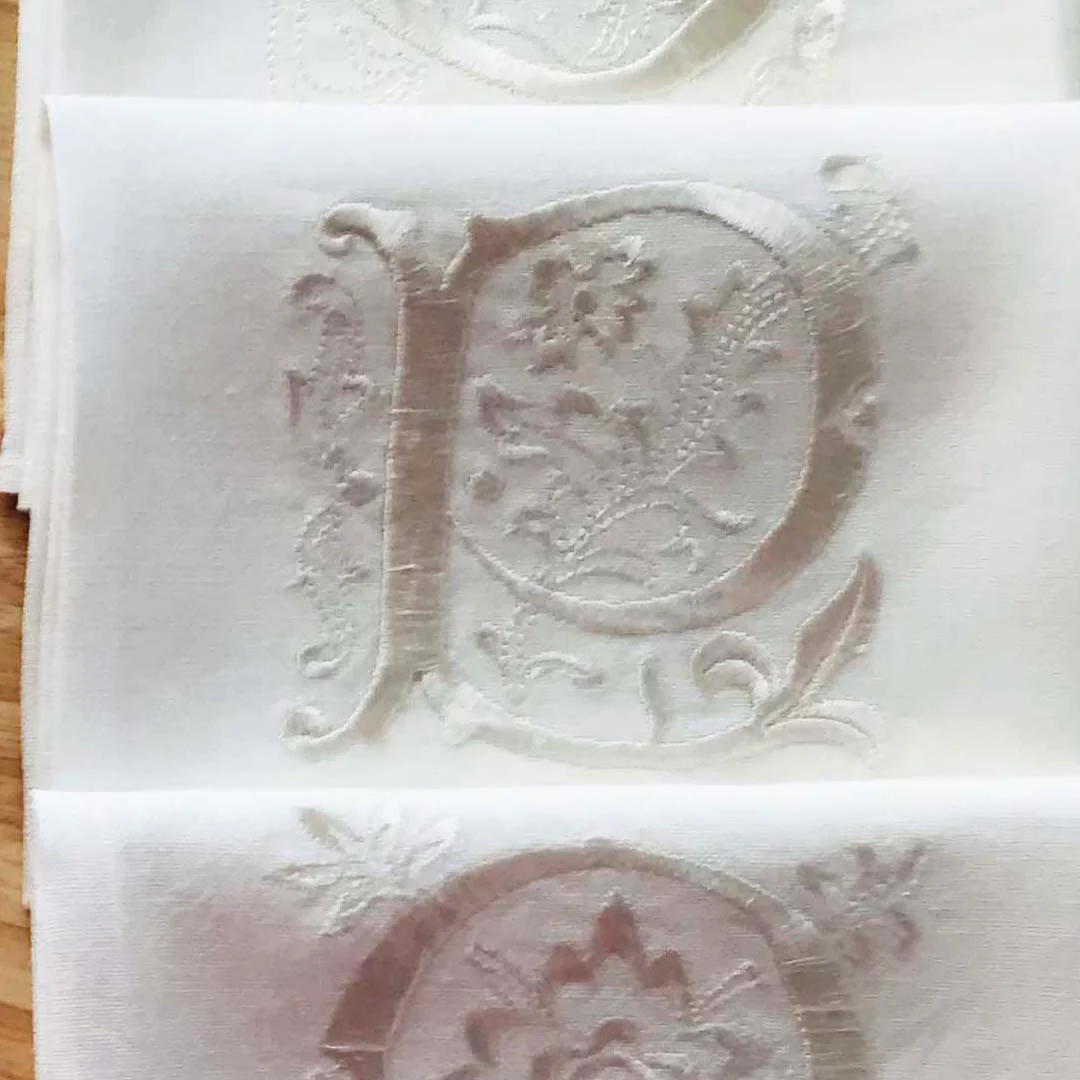 HULIANFU Letters Embroidery  Table Napkin  White Wedding Party Holiday  Decorative  Towel  Rectangular  Hand Towels - Deanwangkt