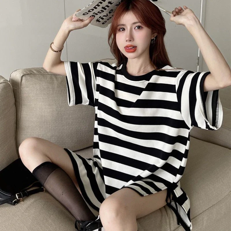 Hulianfu Striped T-shirts Women Slit M-4XL Streetwear Loose Summer Simple Short Sleeve All-match Students Ulzzang Fashion Casual Ins BF - Deanwangkt