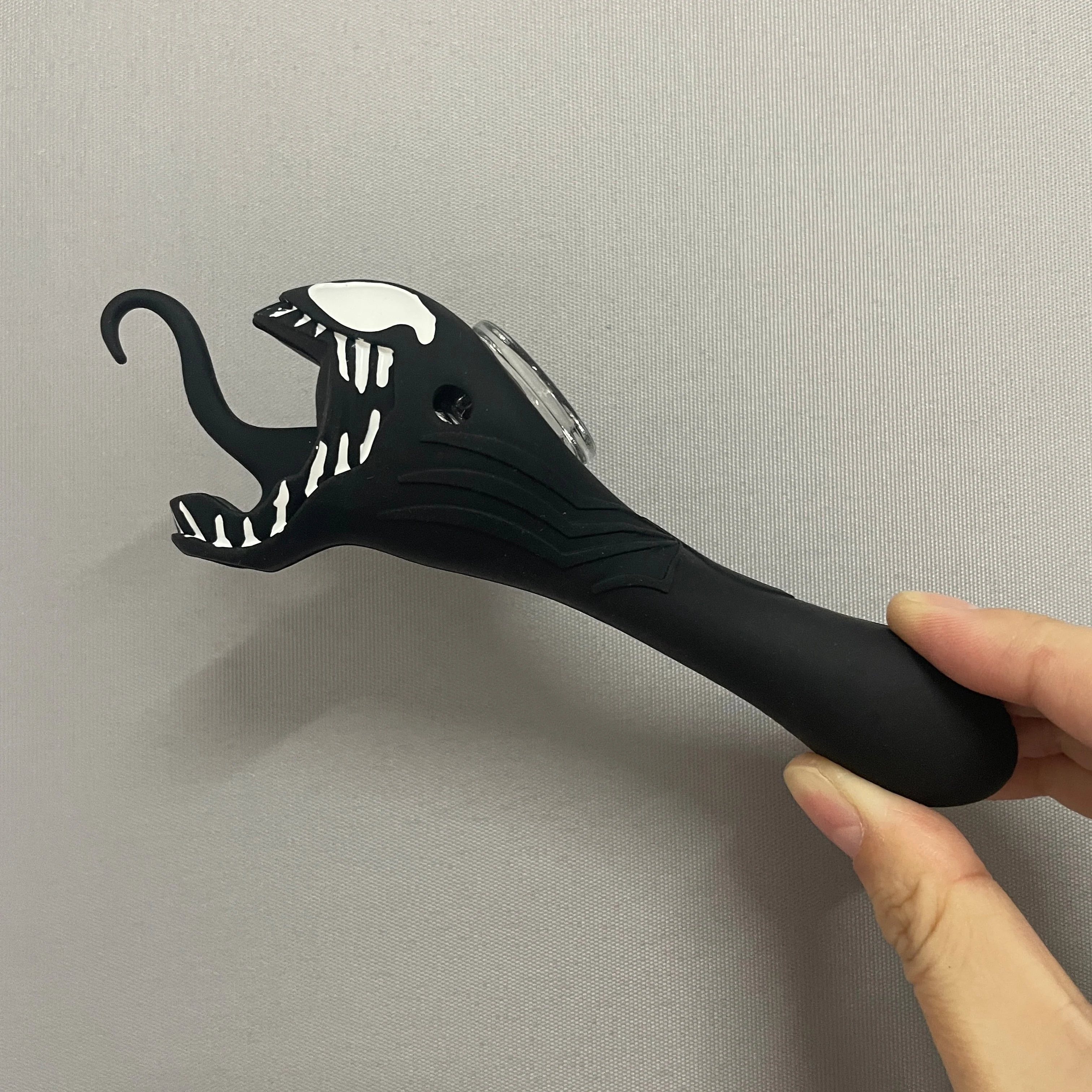 HULIANFU Silicone Venom Smoking Hand Pipe with Glass Bowl - Deanwangkt