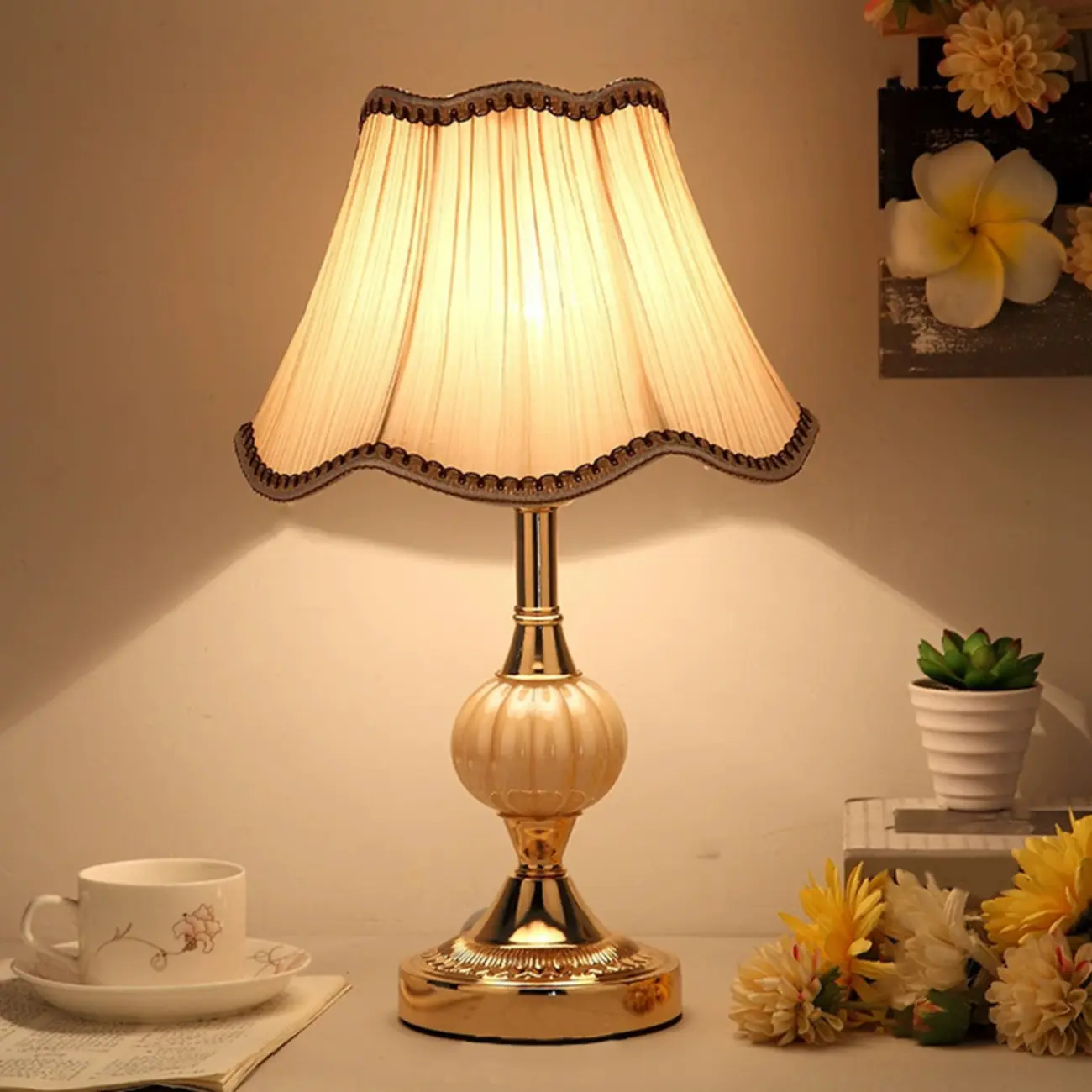 Elegant Classic Metal Table Lamp with Fabric Shade